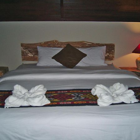 Ghamed Sari Otel Dış mekan fotoğraf