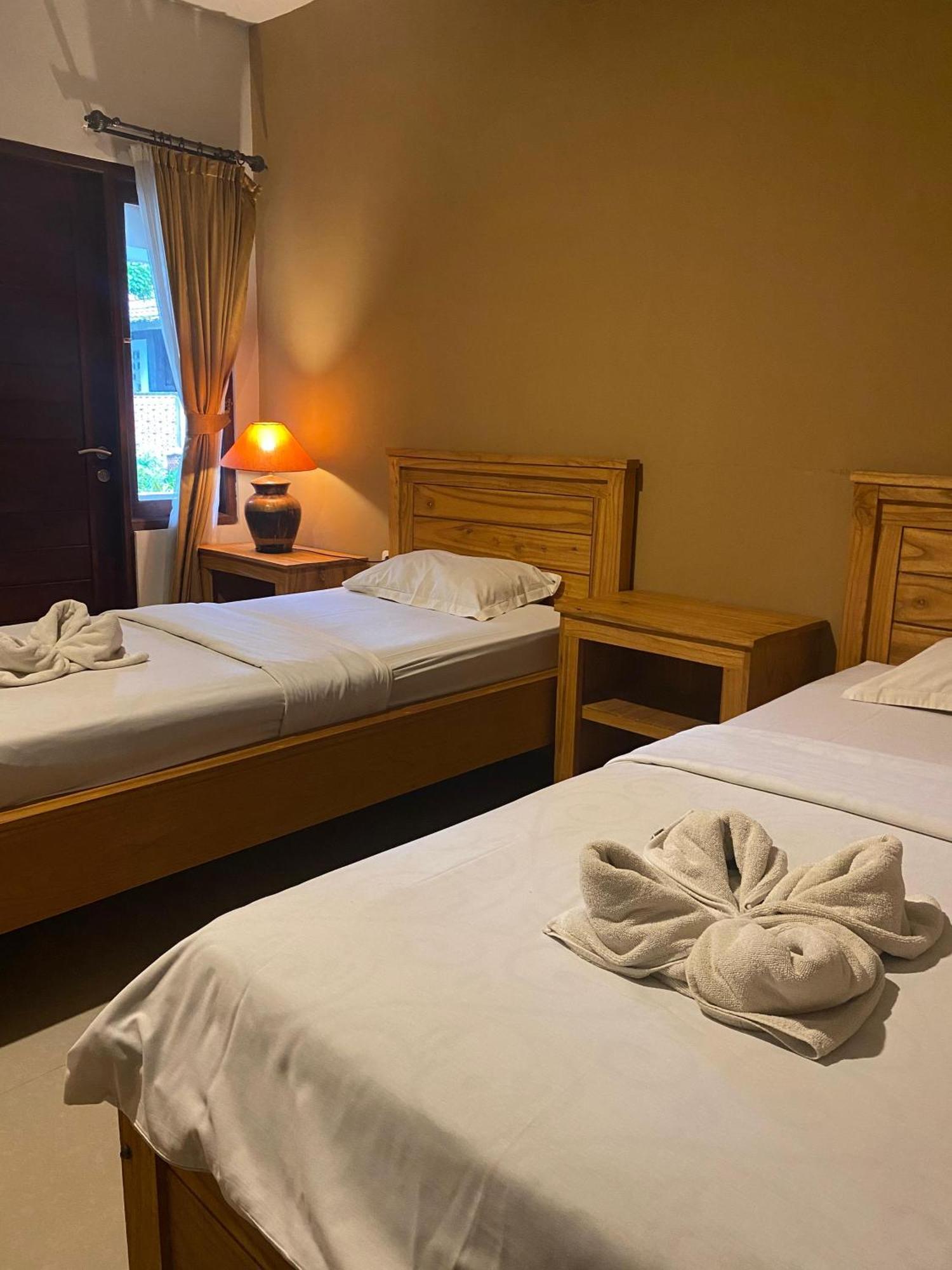 Ghamed Sari Otel Dış mekan fotoğraf