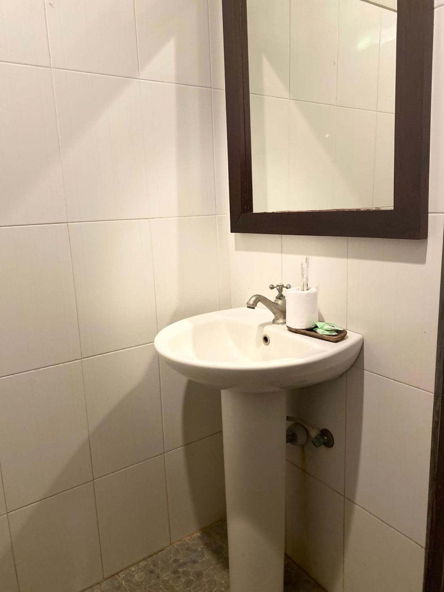 Ghamed Sari Otel Dış mekan fotoğraf