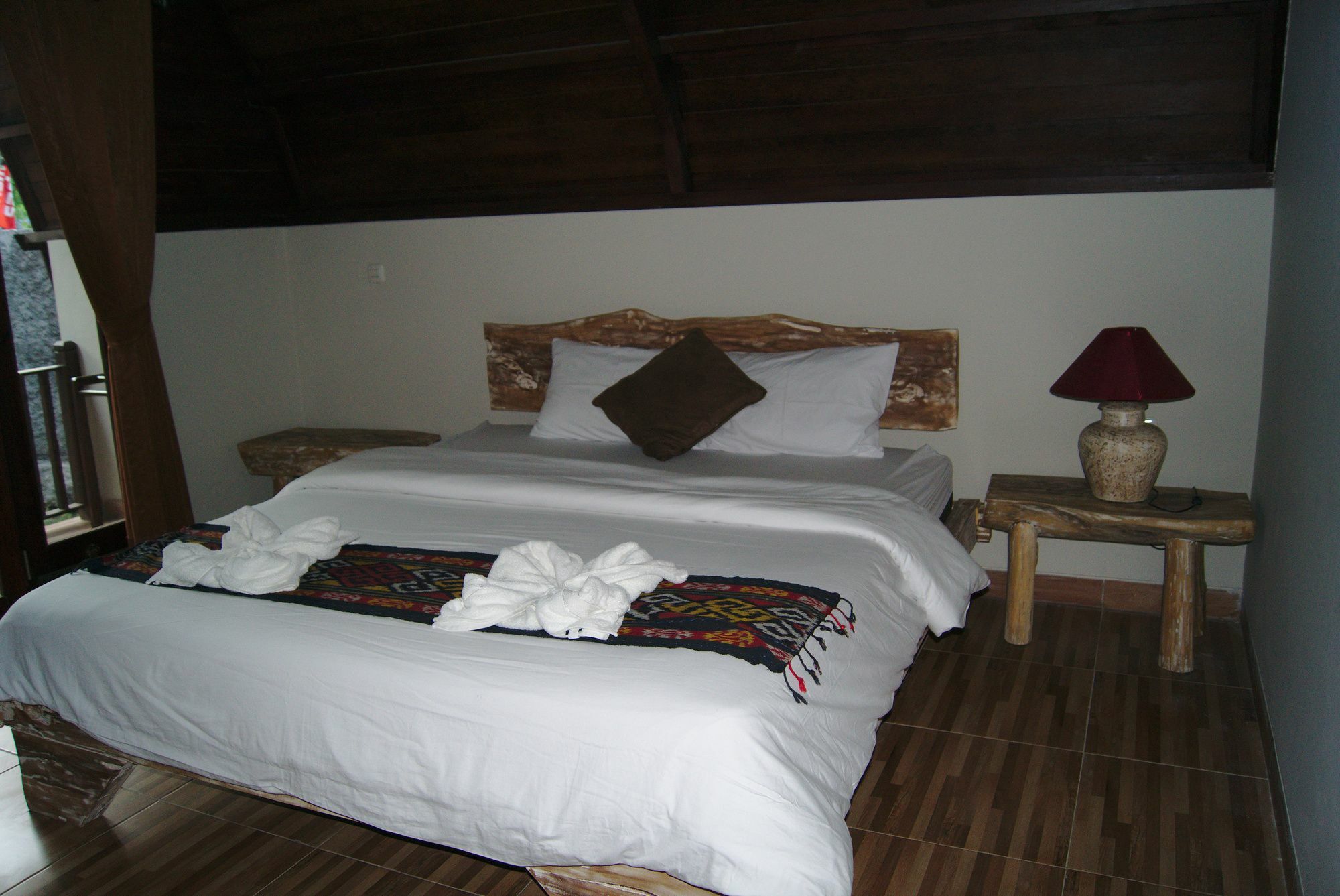 Ghamed Sari Otel Dış mekan fotoğraf