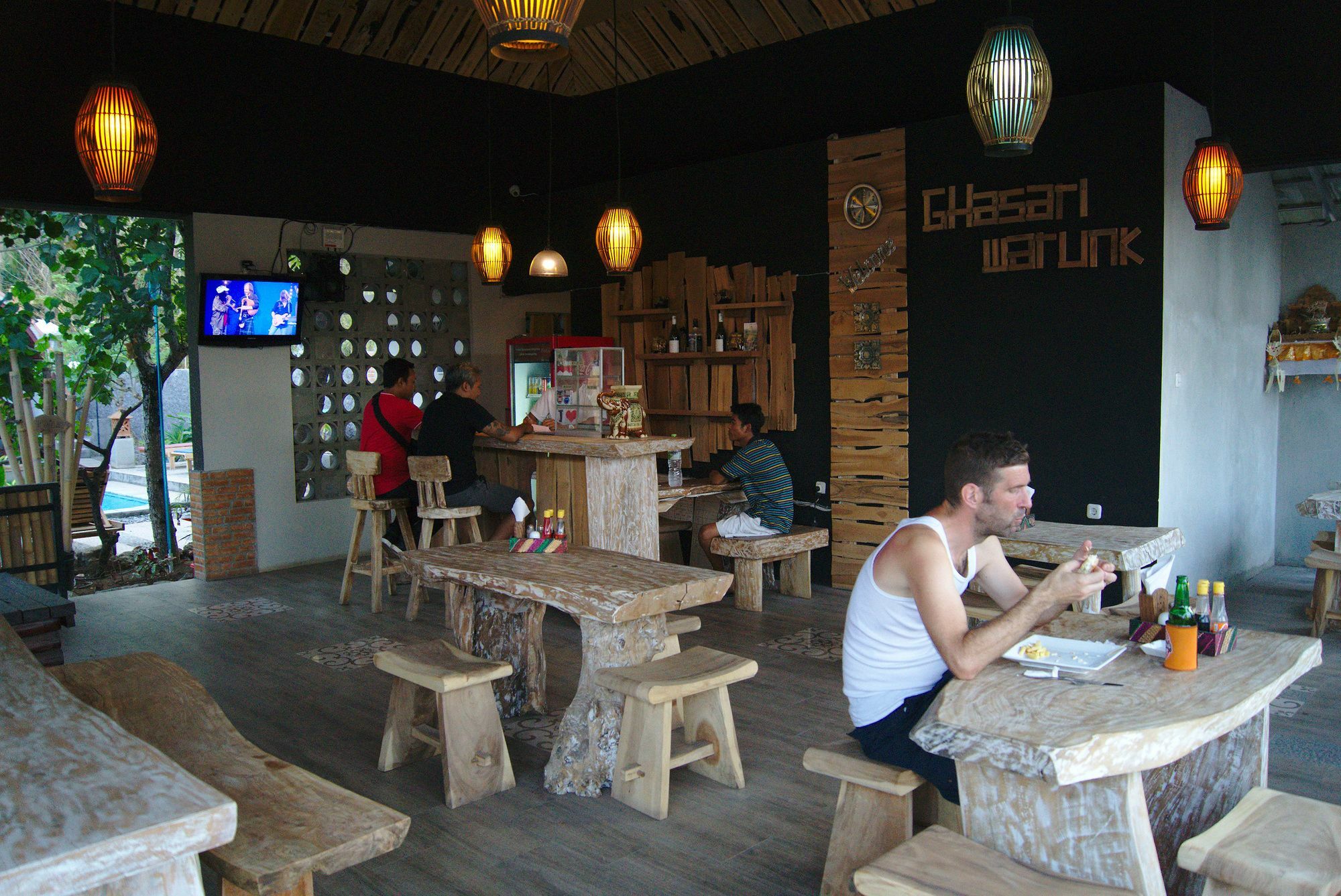 Ghamed Sari Otel Dış mekan fotoğraf