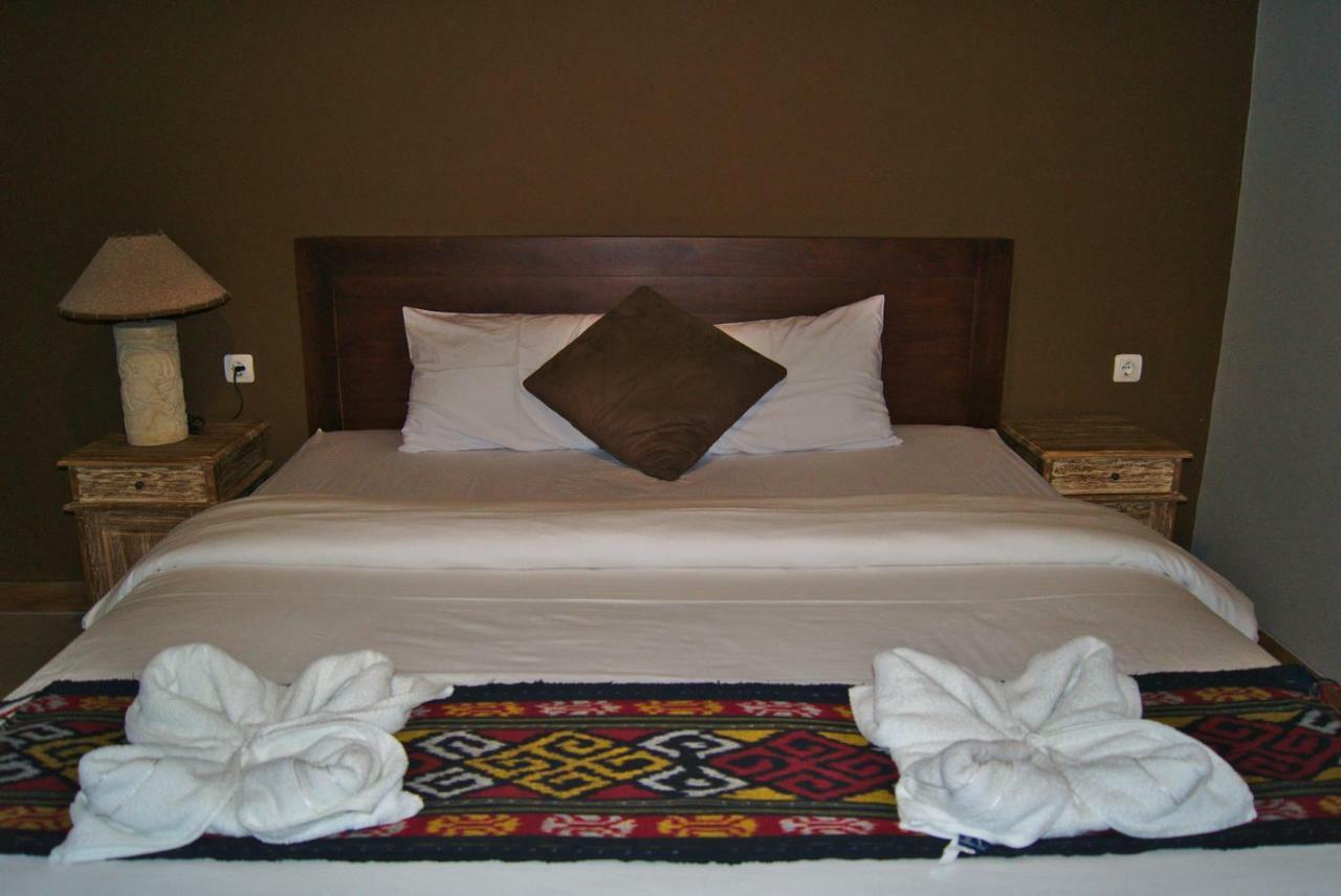 Ghamed Sari Otel Dış mekan fotoğraf